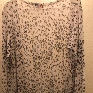 Lularoe NWT, Medium Snow Leopard Sarah